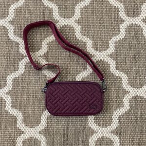 Lug convertible hip pouch